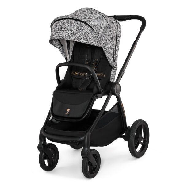 0280a3da-7300-4eda-a9ce-133261177c02 Poussette polyvalente NEA 2 - Lunar Black